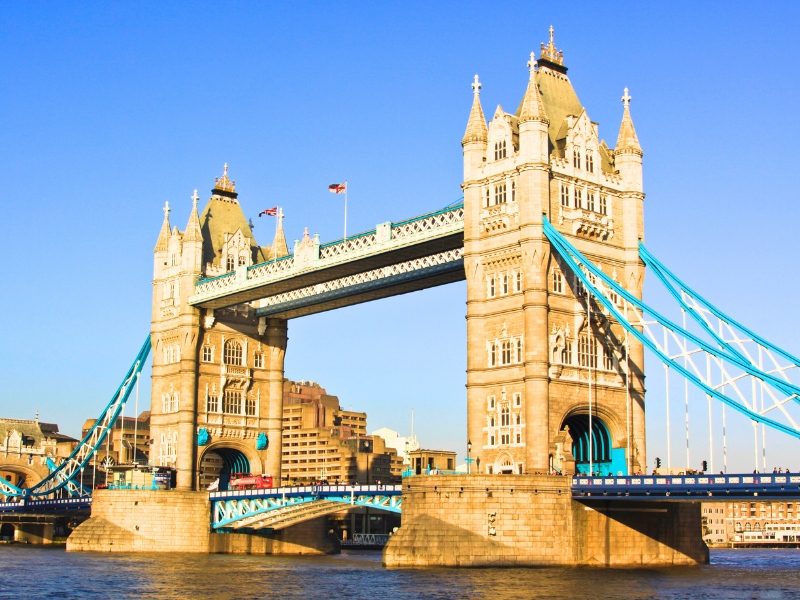cau-thap-london