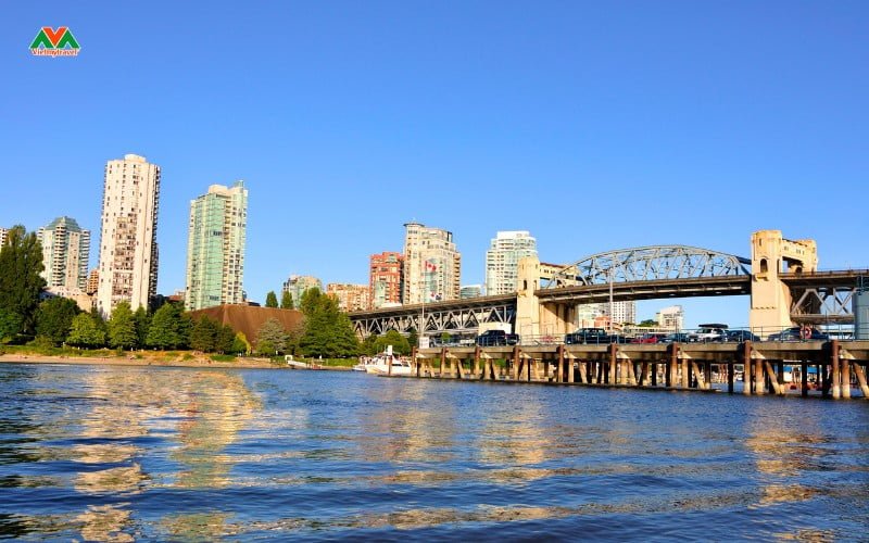 burrard-bridge-diem-du-lich-vancouver-hap-dan