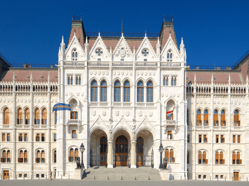 toa-nghi-vien-parliament-building