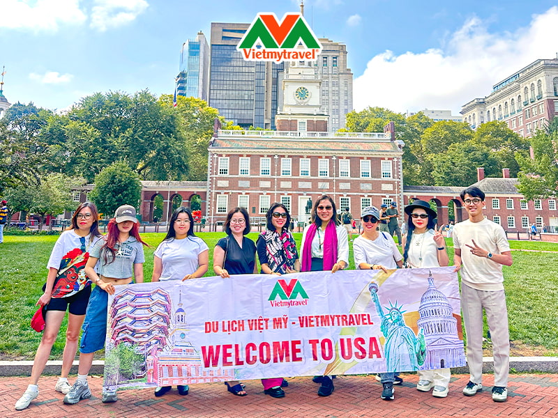 doan-khach-my-mua-he