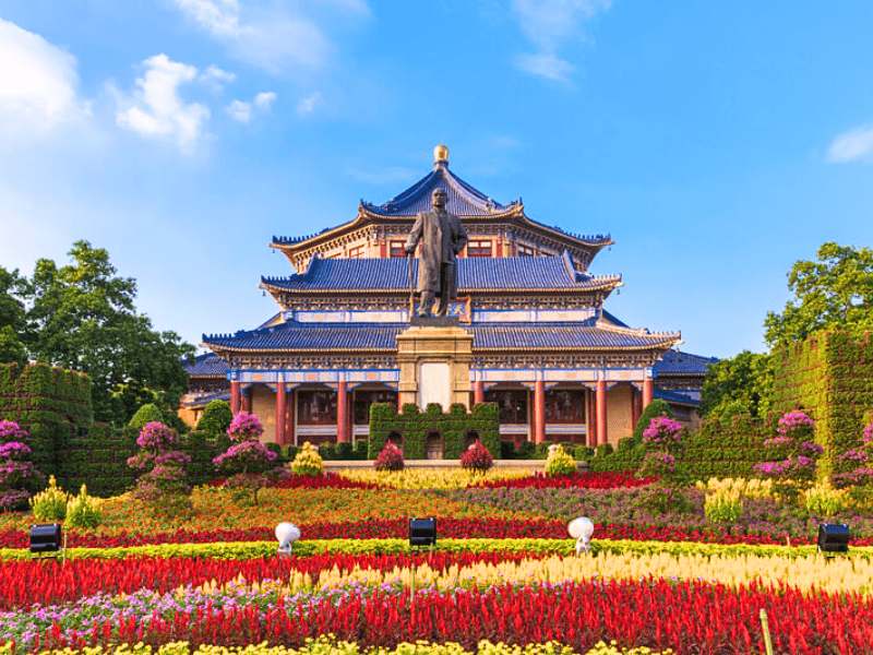 nha-tuong-niem-ton-trung-son