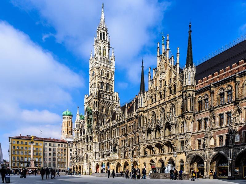 thap-dong-ho-rathaus