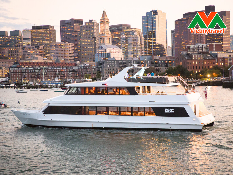 boston-harbor-cruise