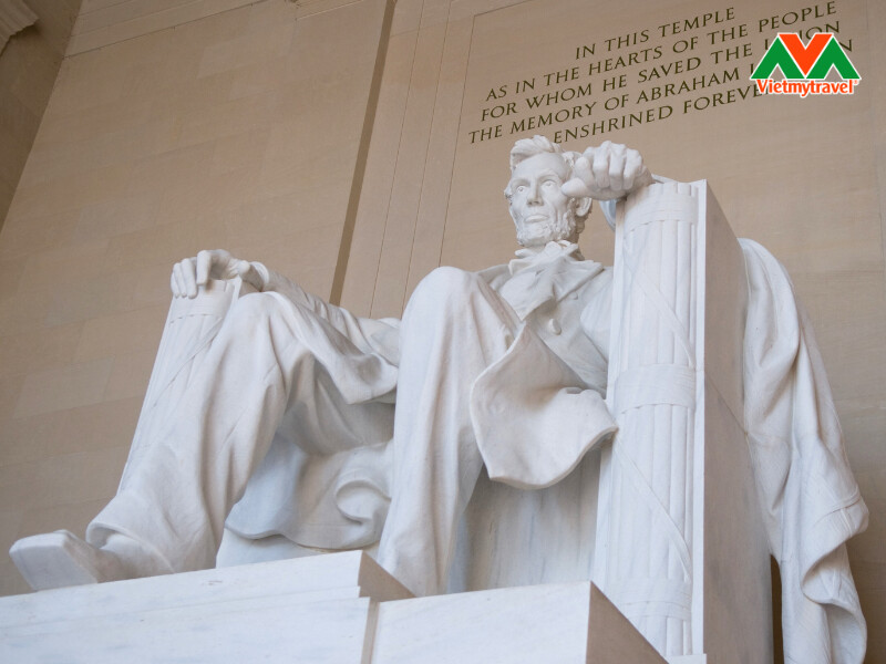 buc-tuong-abraham-lincoln